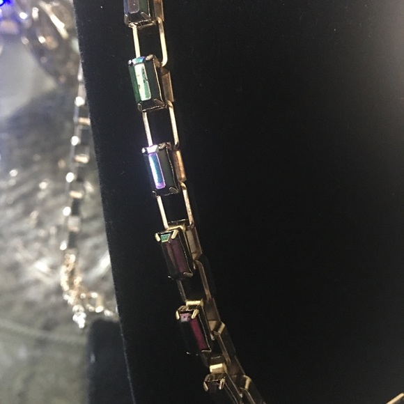 R & J Couture iridescent  Chain link Necklace - Picture 5 of 6